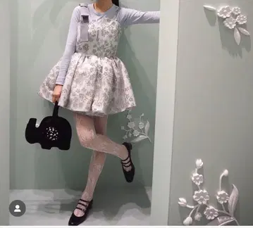 미사용 새상품 Bibiy. QUINN EMBROIDERY TOP 원피스