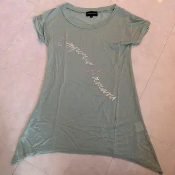 스톤 장식 반팔 T셔츠 라이트 블루