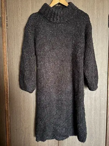 미사용 새상품 택 포함 SLY 블랙 터틀넥 니트 원피스