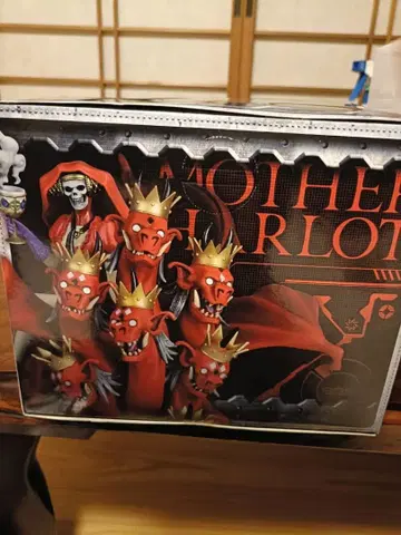 여신전생 MOTHER HARLOT 피규어