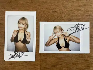 호시노 리코 친필 사인 폴라로이드 2장 세트