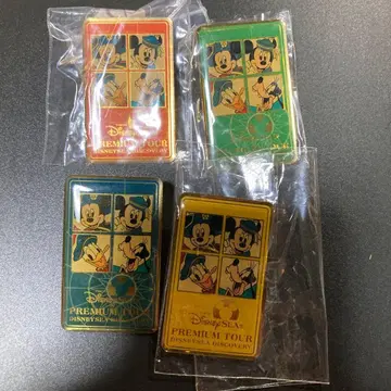 디즈니 프리미엄 투어 핀 배지 4개 세트