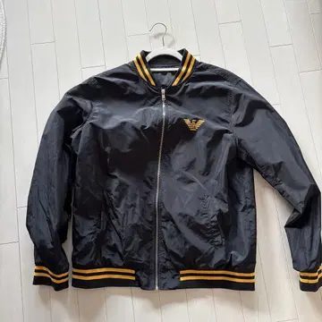 EA7 Emporio Armani 바시티 자켓 나일론 자켓 아르마니