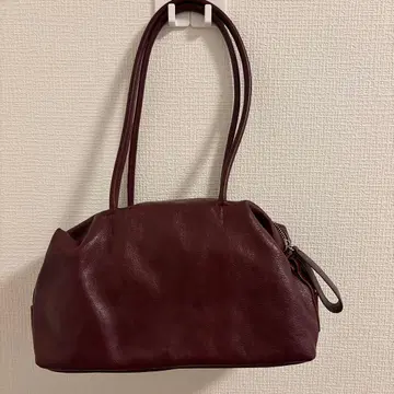 버건디 가죽 핸드백