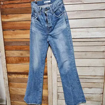 moussy 마우지 플레어 데님 팬츠 부츠컷 가죽 패치 24