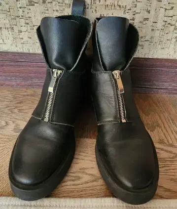 ZARA 지퍼 통굽 가죽 부츠 3824.0