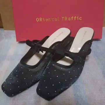 리본 벨트 큐빅 시어 뮬 오리엔탈 트래픽