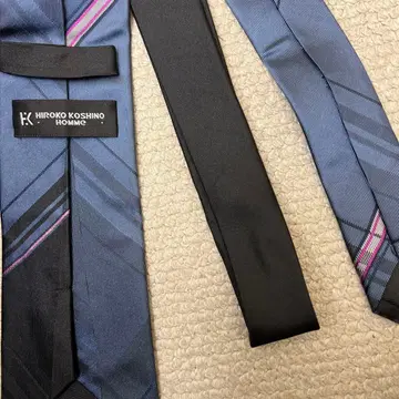 실크제 다크 블루/블랙 넥타이 히로코코시노