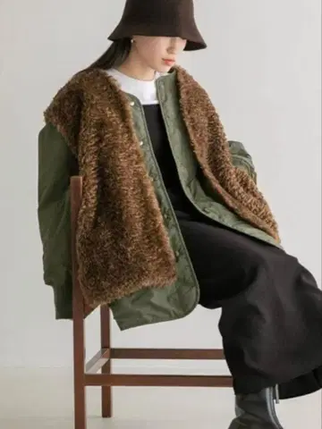 로리즈팜 올리브 퀼팅 자켓 보아 퍼 포함