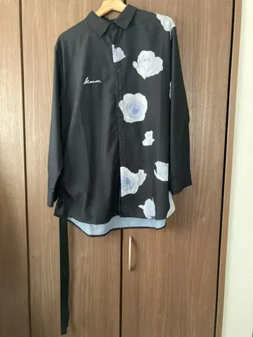 니지산지 카나에 플라워 프린트 셔츠