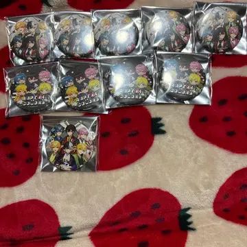 AMPTAK x COLORS 캔뱃지