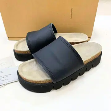 4*Hender Scheme 캐터필러 샌들