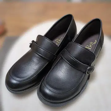 [ 미사용 새상품 ] 블랙 로퍼 24cm