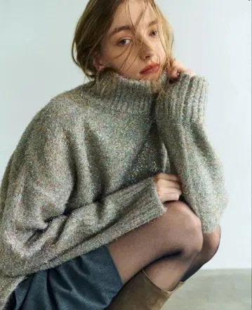 [ 미사용 새상품 ] Cygne 라메 숏 니트 풀오버 멀티 컬러