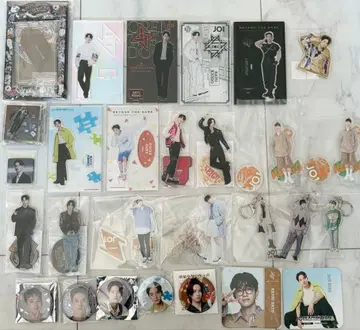 JO1 사토 케이고 아크릴 스탠드 캔뱃지 세트