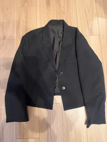 블랙 테일러드 자켓 2버튼