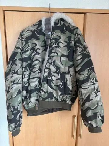 카모플라쥬 퍼 자켓 후드 부착