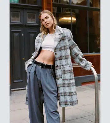 체크 무늬 롱 코트