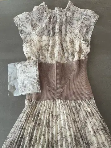 SNIDEL 허리 리브 플리츠 원피스 0 OWHT