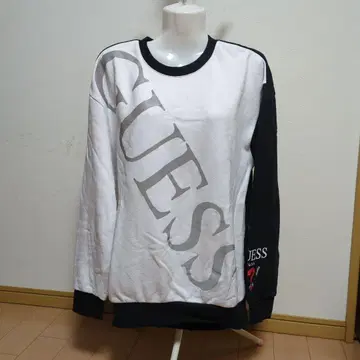 GUESS 트레이닝복