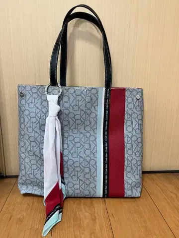 Calvin Klein 로고 프린트 토트백