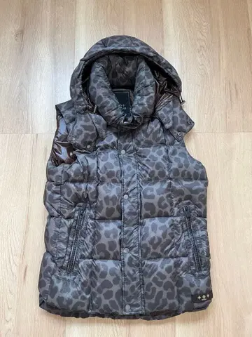 [ 새상품급 ] 타트라스 TATRAS 다운 베스트 03 L