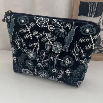 미나 페르호넨 셀러브레이트 미니 파우치