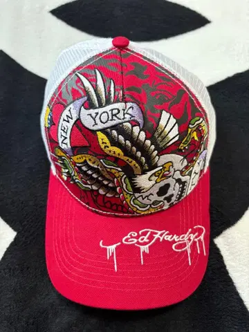 Ed Hardy 자수 메쉬 캡 모자