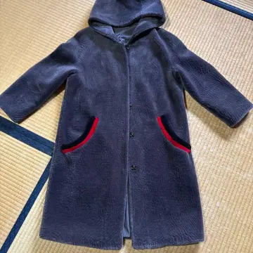 그레이 후드 부착 무스탕 코트