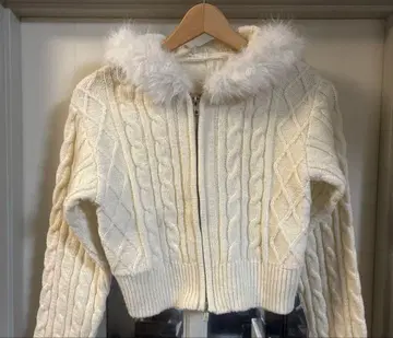 미사용 새상품! GRL 퍼 후드 케이블 니트 가디건