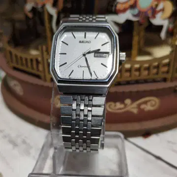 SEIKO Chrono 실버 팔각형 케이스