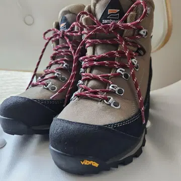 Zamberlan 등산화 Vibram 밑창
