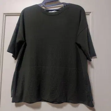 blancvert 올리브 그린 반팔 니트