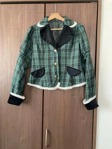 시마무라 샬롯의 수요일 자켓 그린 L 사이즈