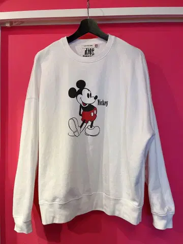 LOUNGEDRESS 미키마우스 프린트 맨투맨