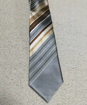 Zegna 실크 스트라이프 넥타이