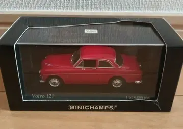 MINICHAMPS 볼보 121 레드 1:43