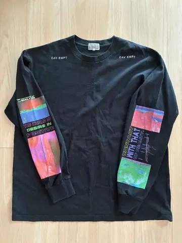 ce // CAV EMPT 롱 슬리브 T셔츠 //BLK 사이즈 XXL