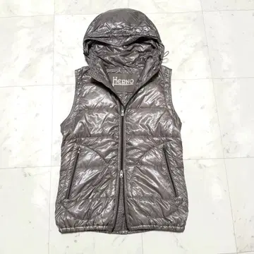 HERNO 헬레노 다운 베스트 후드 그레이지 42