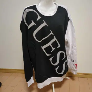 GUESS 트레이닝복