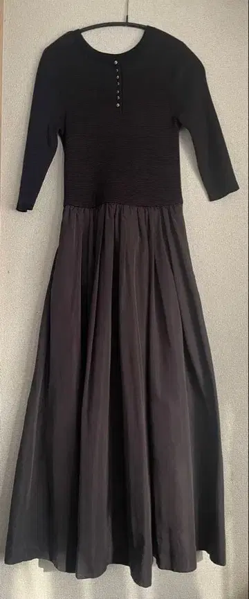 아푸와이저 리셰 도킹 원피스