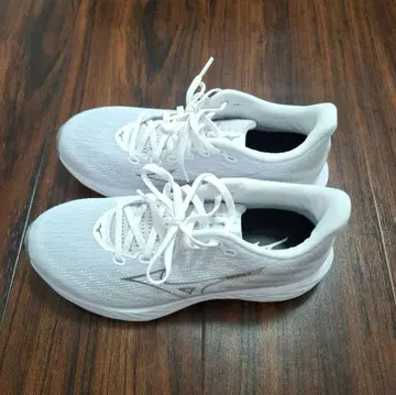 MIZUNO 미즈노 스니커즈 25.0cm