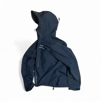 블랙 후드 부착 마운틴 파카