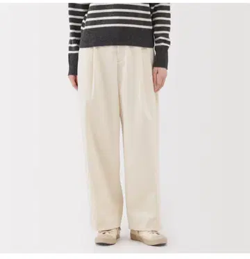 이번 시즌 무인양품 가로 세로 스트레치 기모 턱 와이드 팬츠 S