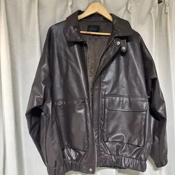 다크 브라운 합성 피혁 자켓