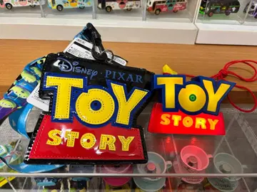 토이스토리 로고 라이트 패스 케이스 디즈니 픽사 펜던트 라이트