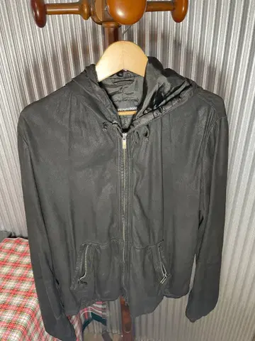 엠포리오 아르마니 EMPORIO ARMANI 가죽 후드티