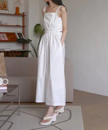 정가 9790엔 미개봉 새상품 UNE MANSION 점프 수트