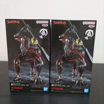 울트라맨 베리알 피규어 2체 세트