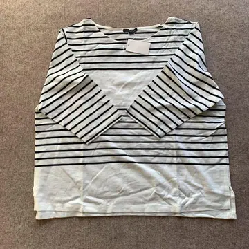 23구 보더 티셔츠 블랙 화이트 7부 소매 46 새상품